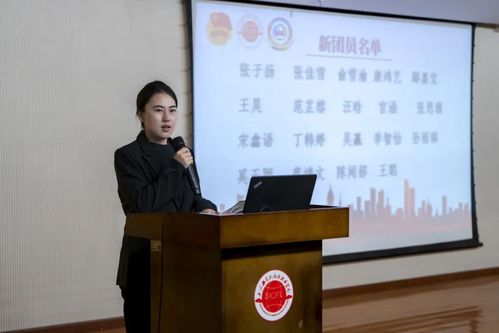 我们都怀着必胜的信念