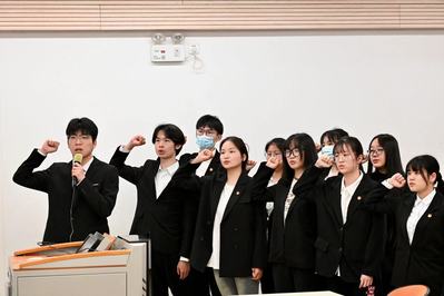 为党培养了大批新生力量和工作骨干